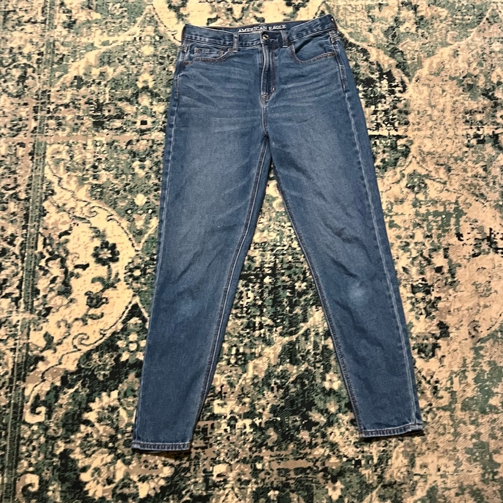 American eagle mom jeans!